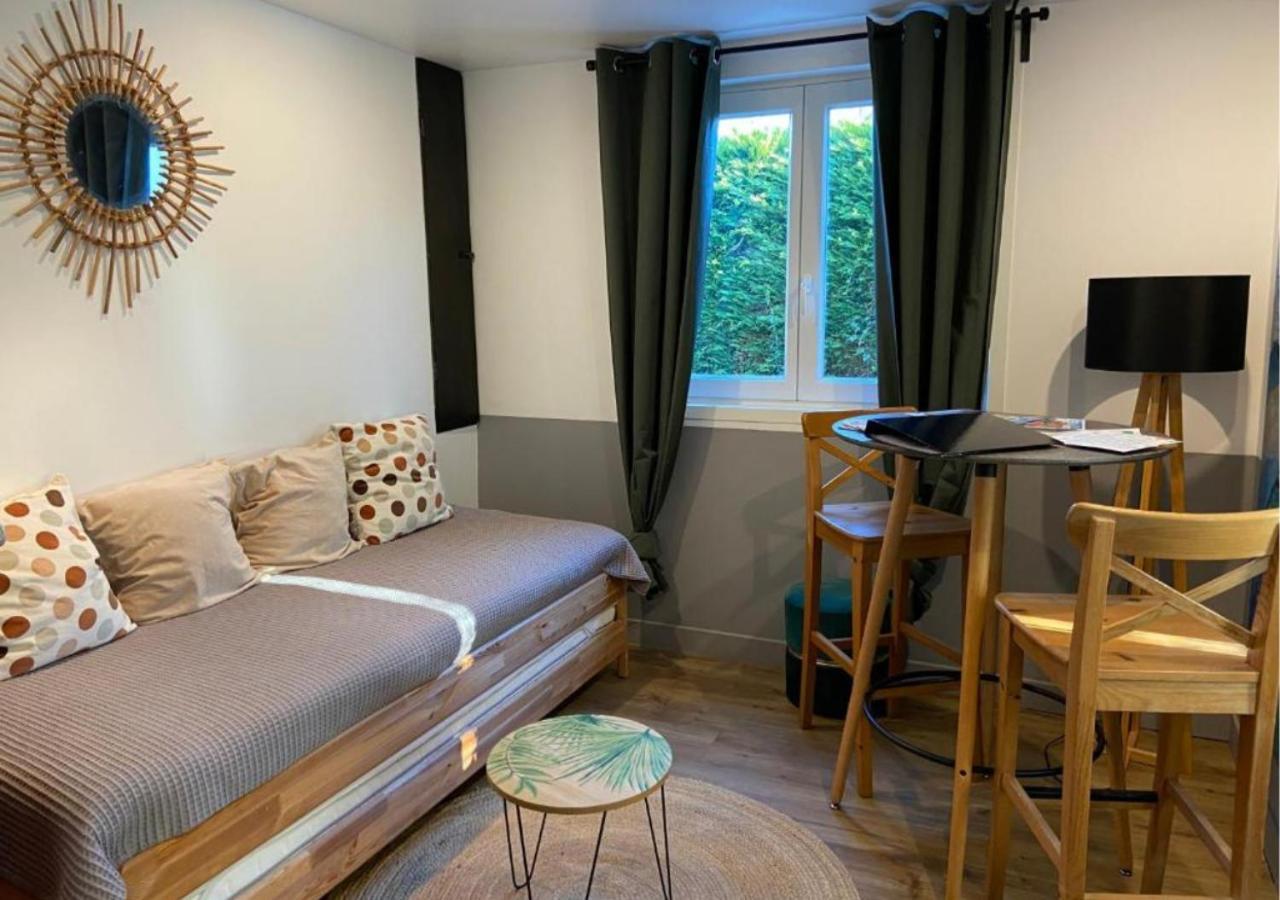 Les Logis Du Forgeron, Gites De Groupe Entre Loire & Vignes Saint-Jean-des-Mauvrets 外观 照片